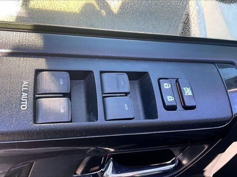 Certified 2021 Toyota 4Runner TRD Off-Road AWD/4WD image 30