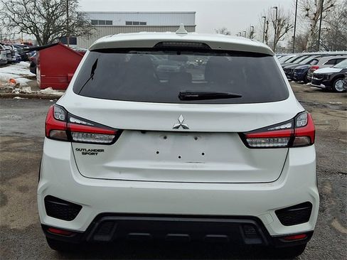 Used 2020 Mitsubishi Outlander Sport ES image 5