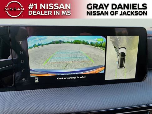 New 2025 Nissan Kicks SR image 4