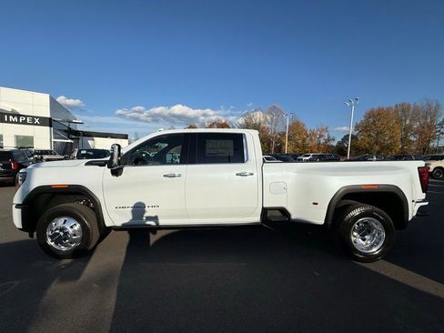 New 2026 GMC Sierra 3500 Denali Ultimate image 2