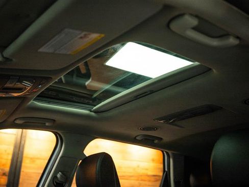 Used 2023 Kia Telluride S w/ S Sunroof Package image 24