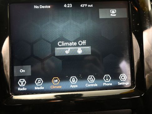 Used 2020 Jeep Cherokee Limited AWD/4WD image 31