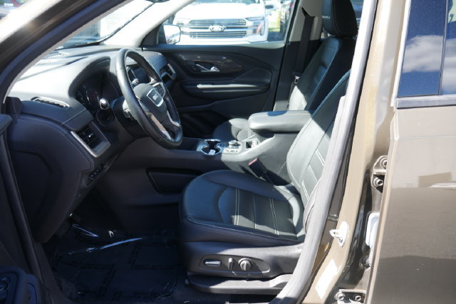 Used 2024 GMC Terrain Denali AWD/4WD image 2