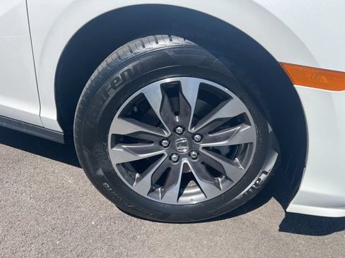 Used 2024 Honda Odyssey EX-L image 37