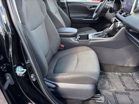Used 2025 Toyota RAV4 XLE w/ Weather Package image 34