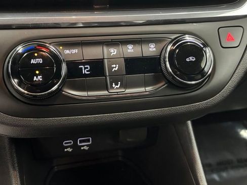 Used 2024 Buick Envista Preferred FWD image 26