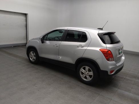 Used 2022 Chevrolet Trax LS w/ Tint and Cruise Package FWD image 3