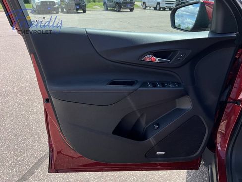 Certified 2023 Chevrolet Equinox RS w/ RS Leather Package AWD/4WD image 14