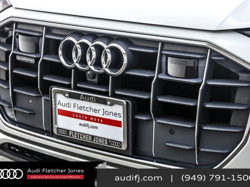 Used 2019 Audi Q8 Premium Plus w/ Premium Plus image 12