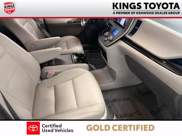 Certified 2020 Toyota Sienna XLE w/ XLE Navigation Package FWD image 11