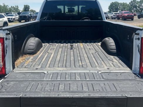 Used 2025 Ford F250 Lariat w/ Lariat Ultimate Package AWD/4WD image 7