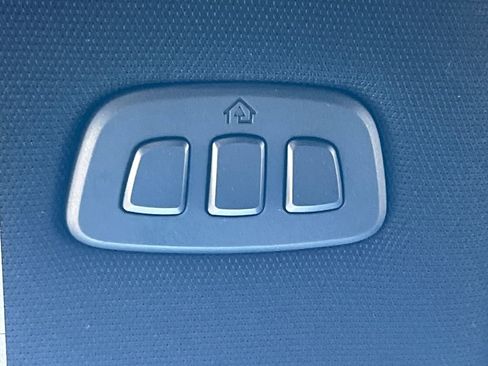 New 2026 Ford Explorer ST-Line w/ ST-Line Street Pack image 8