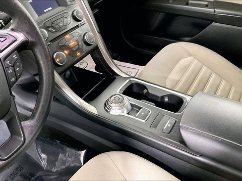 Used 2018 Ford Fusion S image 17