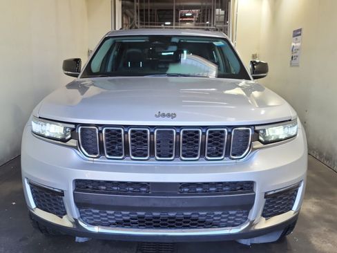 Used 2021 Jeep Grand Cherokee L Limited AWD/4WD image 3