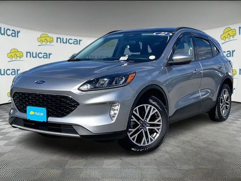 Used 2022 Ford Escape SEL w/ Technology Package image 3