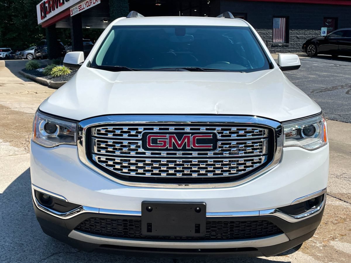 Used 2019 GMC Acadia SLT w/ LPO, Floor Liner Package FWD image 7