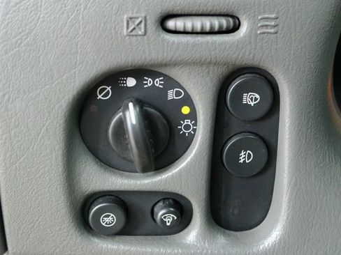 Used 2003 Chevrolet TrailBlazer LTZ w/ TNF Edition image 11