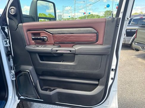New 2026 RAM 2500 Limited AWD/4WD image 29