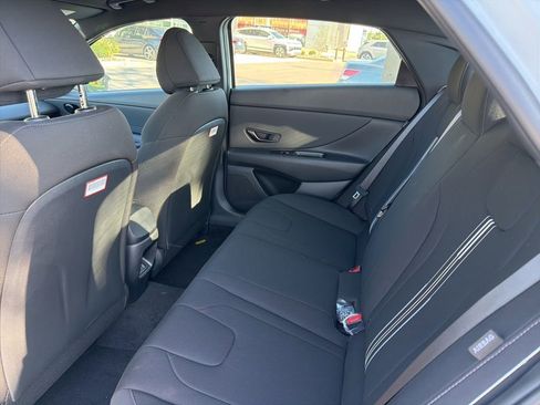 New 2025 Hyundai Elantra SEL FWD image 12
