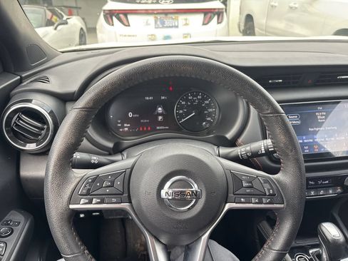 Certified 2021 Nissan Kicks SR FWD image 4