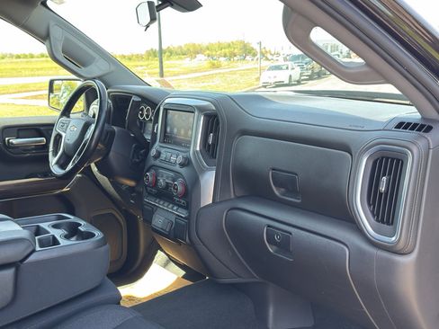 Used 2022 Chevrolet Silverado 1500 LT AWD/4WD image 28