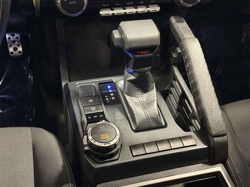 Used 2025 Toyota Tacoma TRD Sport image 20