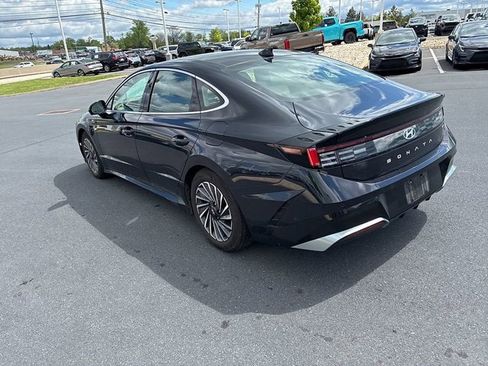 Used 2025 Hyundai Sonata Limited FWD image 10