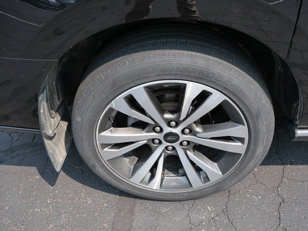 Used 2021 Ford Expedition Max Platinum AWD/4WD image 9