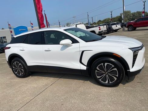 New 2026 Chevrolet Blazer EV LT FWD image 1