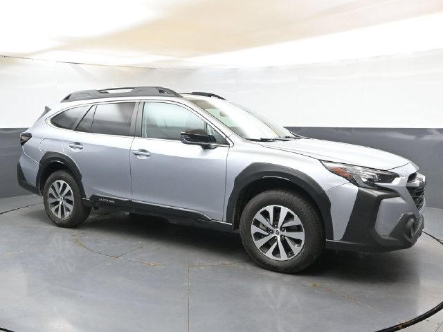 Used 2025 Subaru Outback Premium AWD/4WD image 7