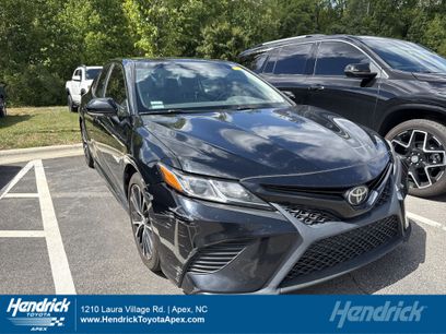Used 2018 Toyota Camry SE w/ Moonroof Package