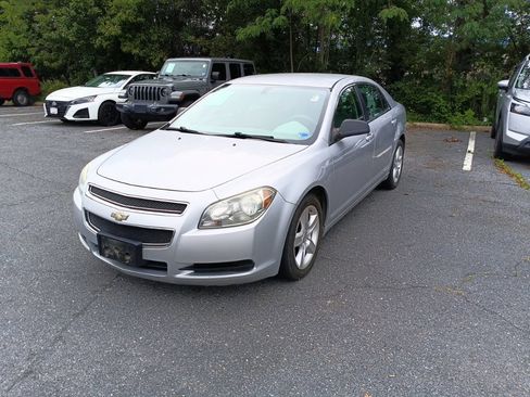 Used 2011 Chevrolet Malibu LS FWD image 2