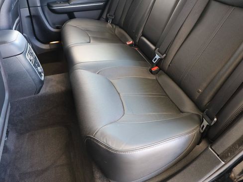 Used 2012 Chrysler 300 C Luxury Series RWD image 23