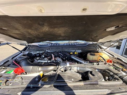 Used 2019 Ford F250 Lariat w/ Lariat Ultimate Package image 58