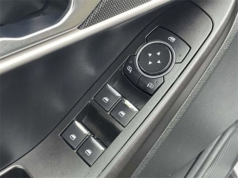 Used 2021 Ford Explorer 2WD image 16