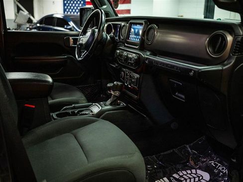 Used 2021 Jeep Wrangler Unlimited Sport image 12