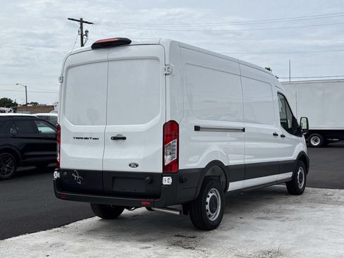 New 2026 Ford Transit 250 148 Medium Roof w/ Load Area Protection Package RWD image 3