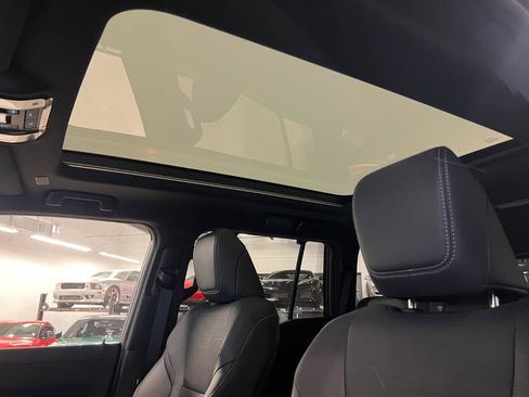 Used 2026 Lexus GX 550 w/ Cold Area Package image 25