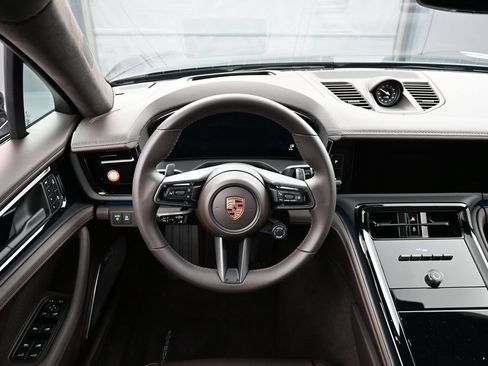 New 2026 Porsche Panamera GTS AWD/4WD image 18