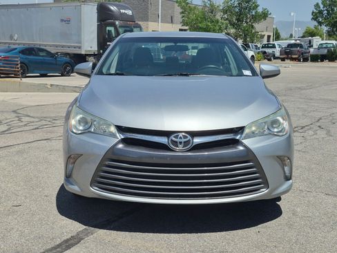 Used 2015 Toyota Camry LE FWD image 11