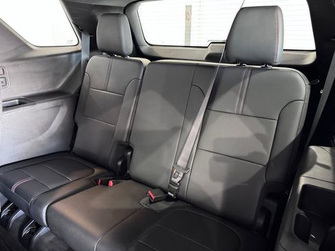 Certified 2023 Chevrolet Traverse RS AWD/4WD image 9