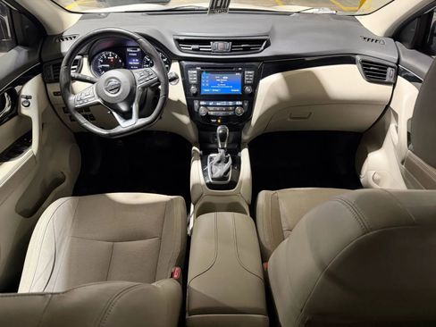 Used 2018 Nissan Rogue Sport SL w/ SL Premium Package AWD/4WD image 8