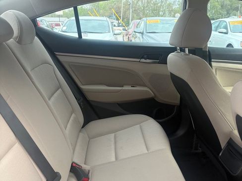 Used 2018 Hyundai Elantra Value Edition image 12