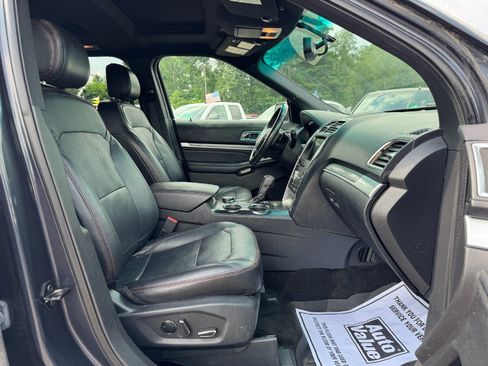 Used 2017 Ford Explorer Sport w/ Equipment Group 401A AWD/4WD image 20