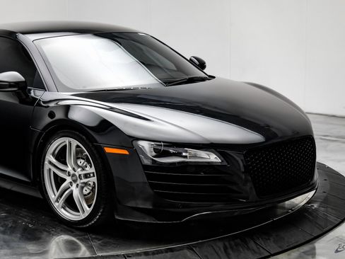 Used 2008 Audi R8 V8 image 23