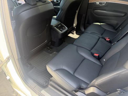 Used 2024 Volvo XC90 B6 Plus w/ Protection Package Premier AWD/4WD image 14