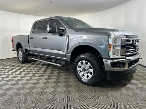 Used 2024 Ford F250 XLT w/ 360-Degree Camera Package image 2