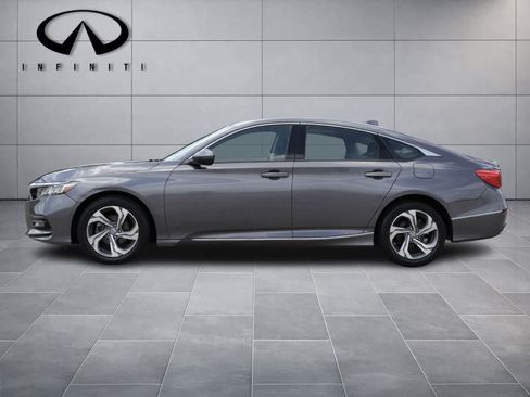 Used 2018 Honda Accord EX image 4