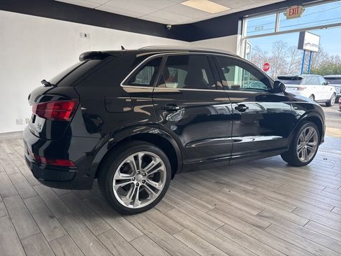 Used 2017 Audi Q3 2.0T Prestige w/ Prestige Package AWD/4WD image 4
