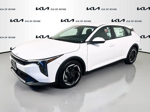 New 2026 Kia K4 EX FWD image 3